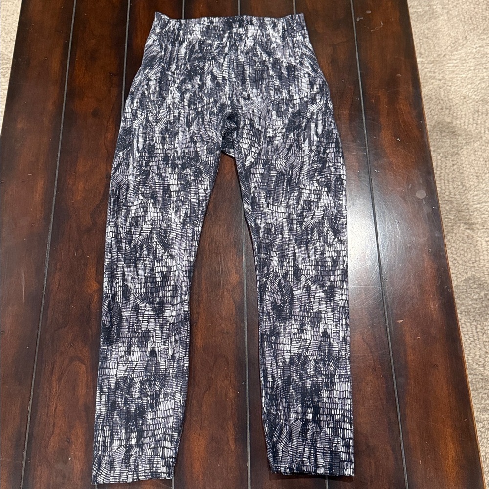 Lululemon InStill 23”Inseam Legging